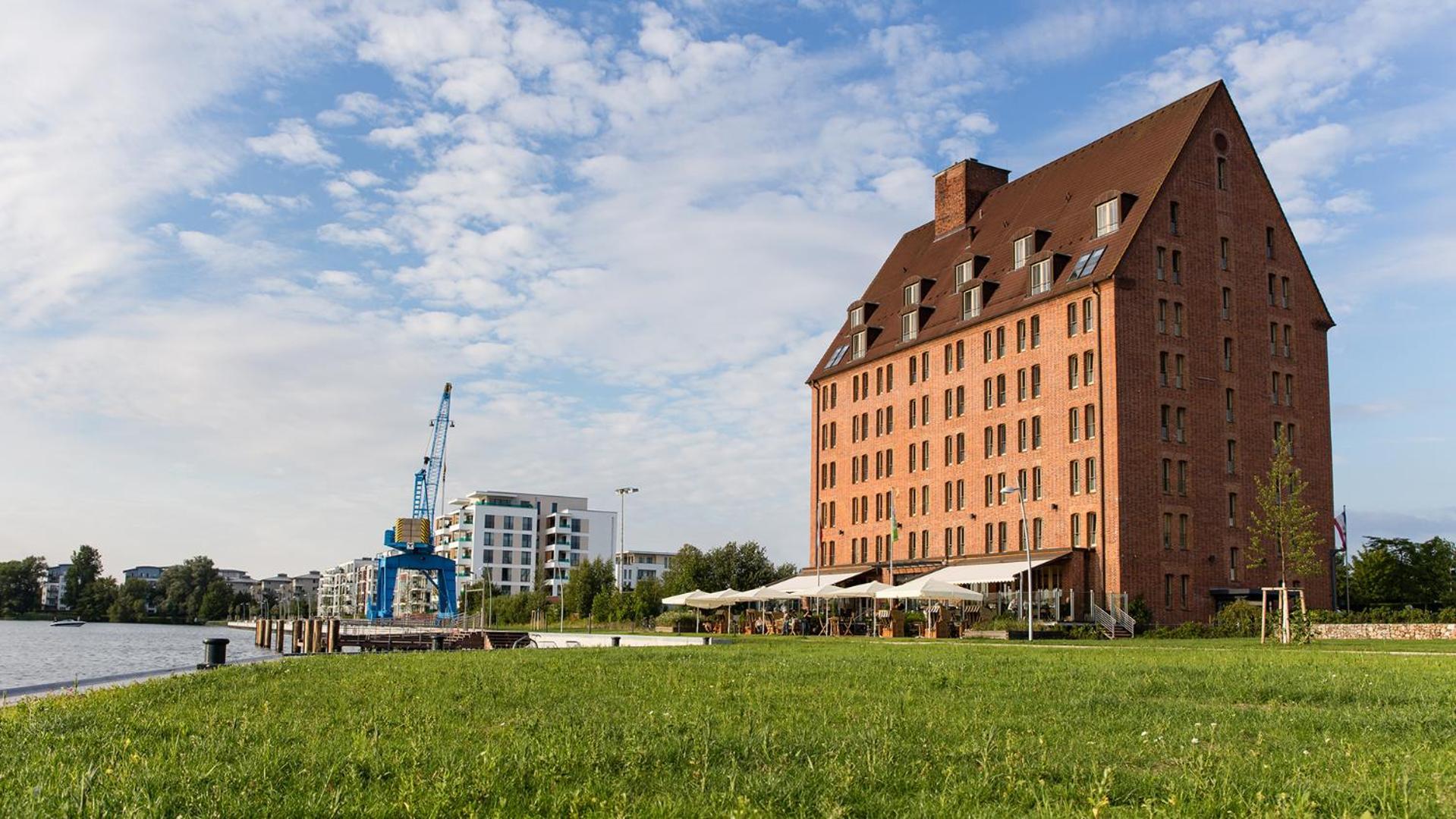 Hotel Speicher Am Ziegelsee Шверин Екстериор снимка