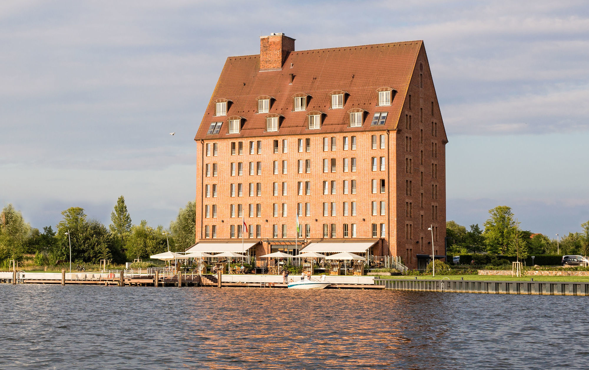 Hotel Speicher Am Ziegelsee Шверин Екстериор снимка